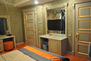 Отель Manor Hotel Баку Апартаменты с 3 спальнями-5