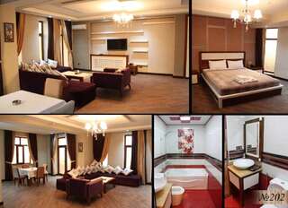 Отель Manor Hotel Баку Номер Делюкс с кроватью размера «king-size»-1