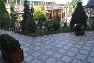 Отель Manor Hotel Баку Роскошный четырехместный номер-1